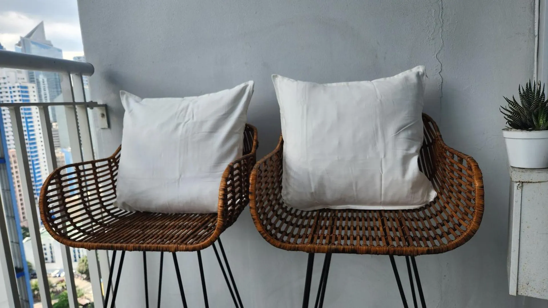 Cozy, Fully Equipped Condo For Long Stays Μανίλα Διαμέρισμα