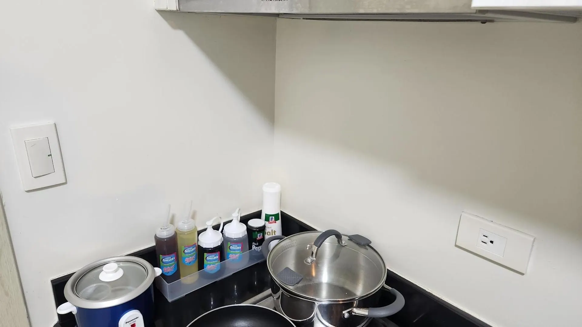 Cozy, Fully Equipped Condo For Long Stays Μανίλα